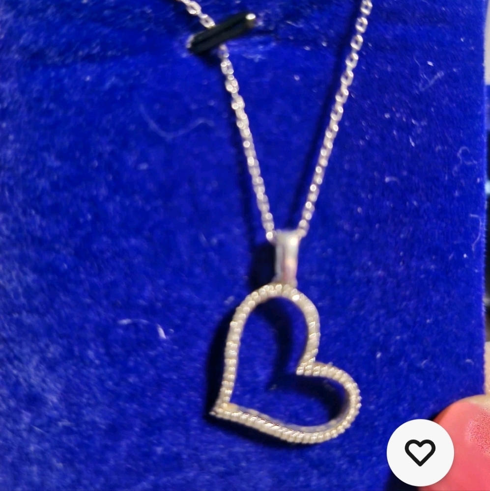 Diamond Sideways Heart With Chain 14kt